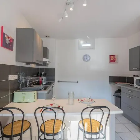 Appart 39m2 Avec Terrasse Et Jardin Parking Netflix Wifi Pas Besoin De Passe Sanitaire Bieville-Beuville