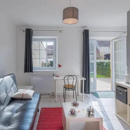 Apartment Appart 39m2 Avec Terrasse Et Jardin Parking Netflix Wifi Pas Besoin De Passe Sanitaire Bieville-Beuville