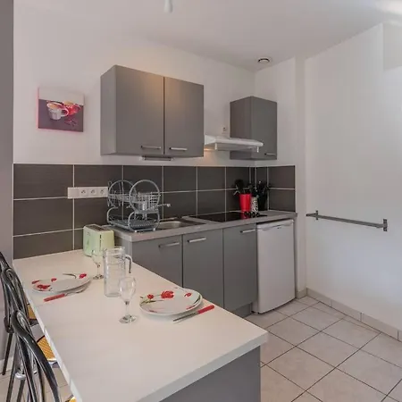 Apartment Appart 39m2 Avec Terrasse Et Jardin Parking Netflix Wifi Pas Besoin De Passe Sanitaire Bieville-Beuville