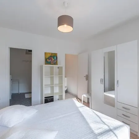 Appart 39m2 Avec Terrasse Et Jardin Parking Netflix Wifi Pas Besoin De Passe Sanitaire *